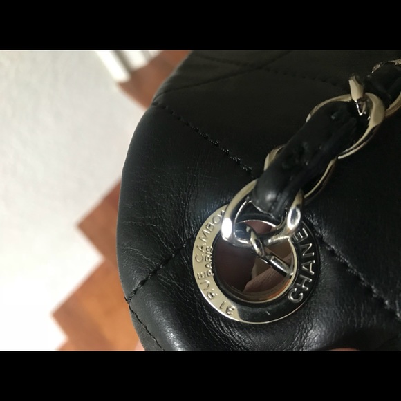 SOLD!Authentic Chanel Large Quilted Lambskin Tote - Picture 8 of 8